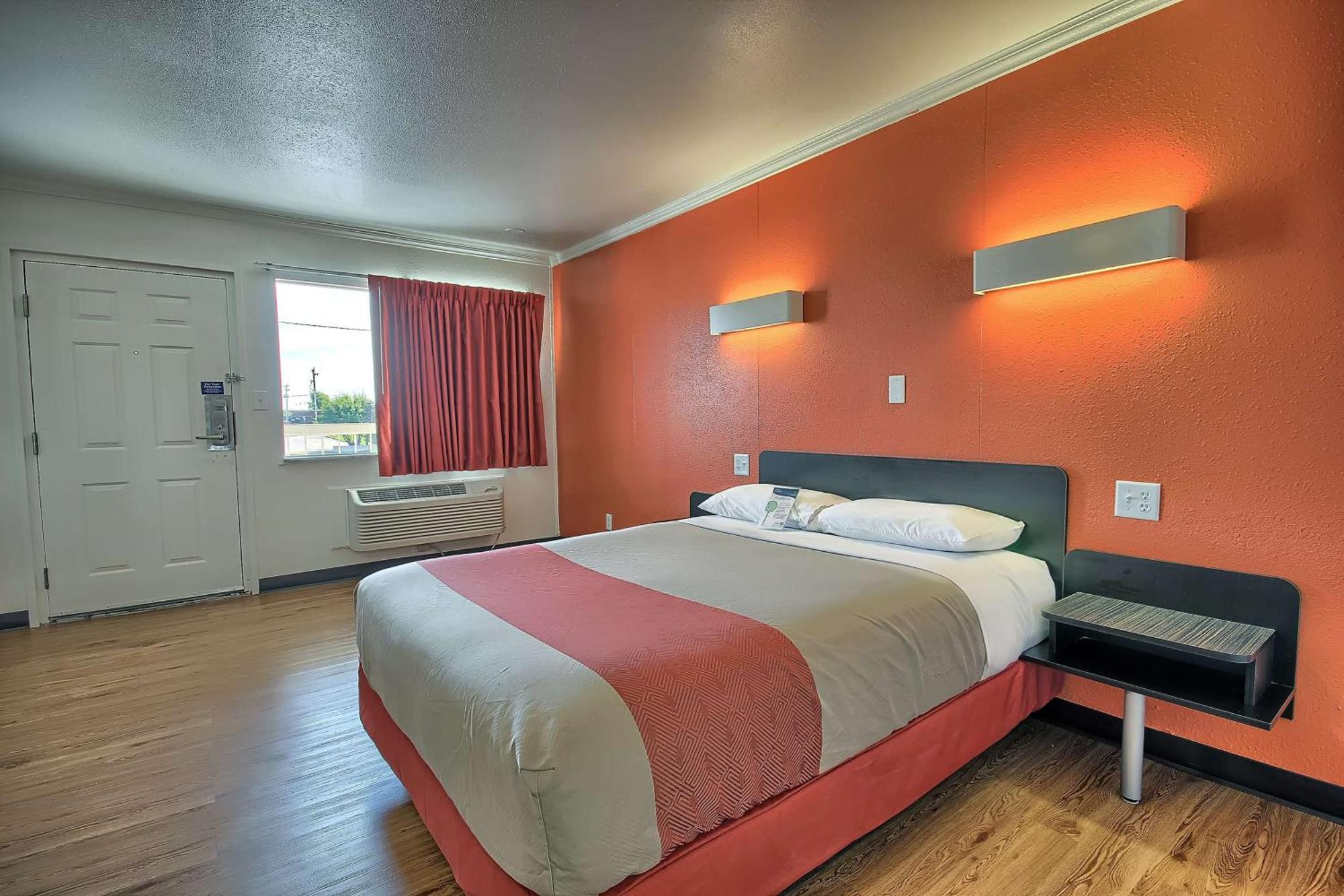 Staying in the US: 15 Motel 6 Locations Compared