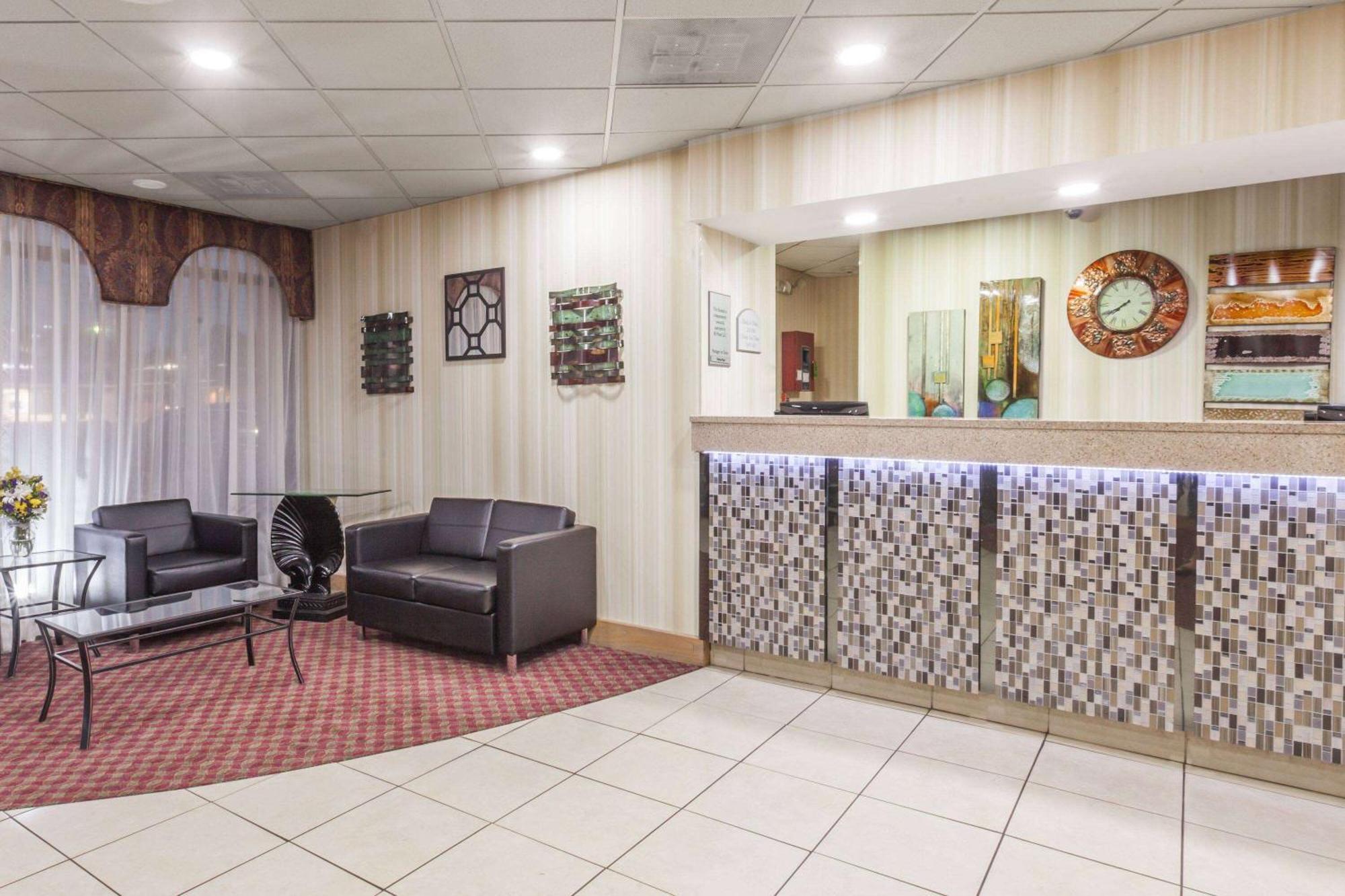 10 Ramada by Wyndham Hotels in the US That Deliver