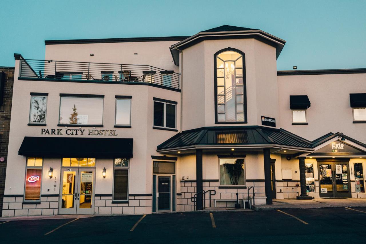 4 Leisure Hotels Near Kimball Art Center Worth Booking